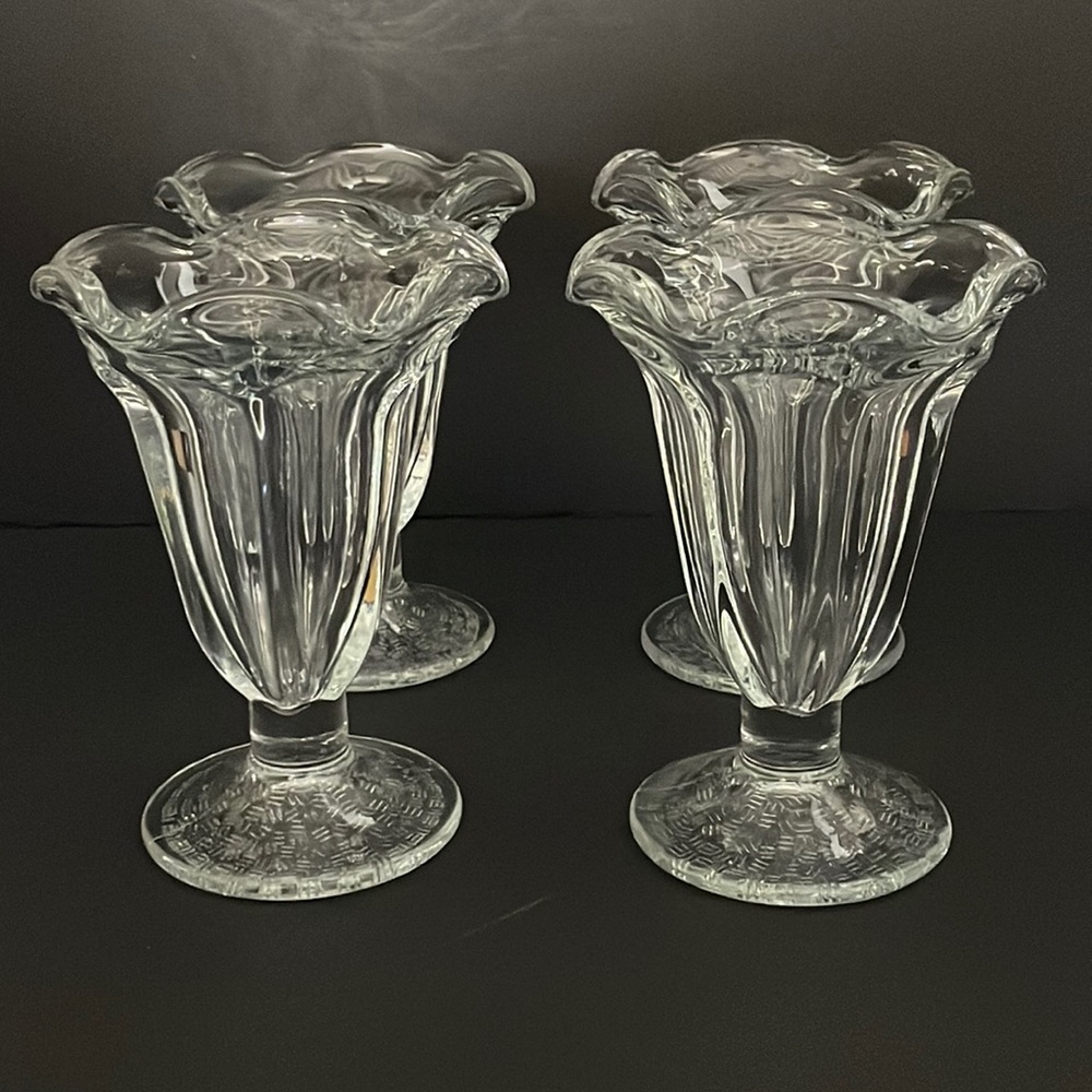 4 Vintage Libbey Footed Clear Glass Parfait Ice Cream Dessert Glass Dish